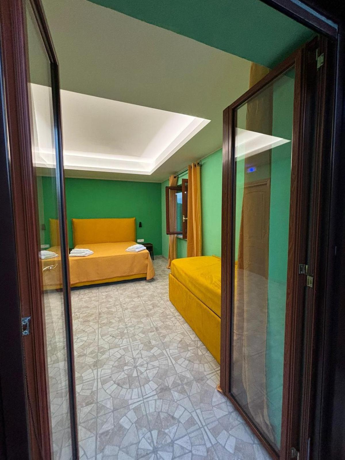 Domus Arco Romano Guest House Itri Zewnętrze zdjęcie