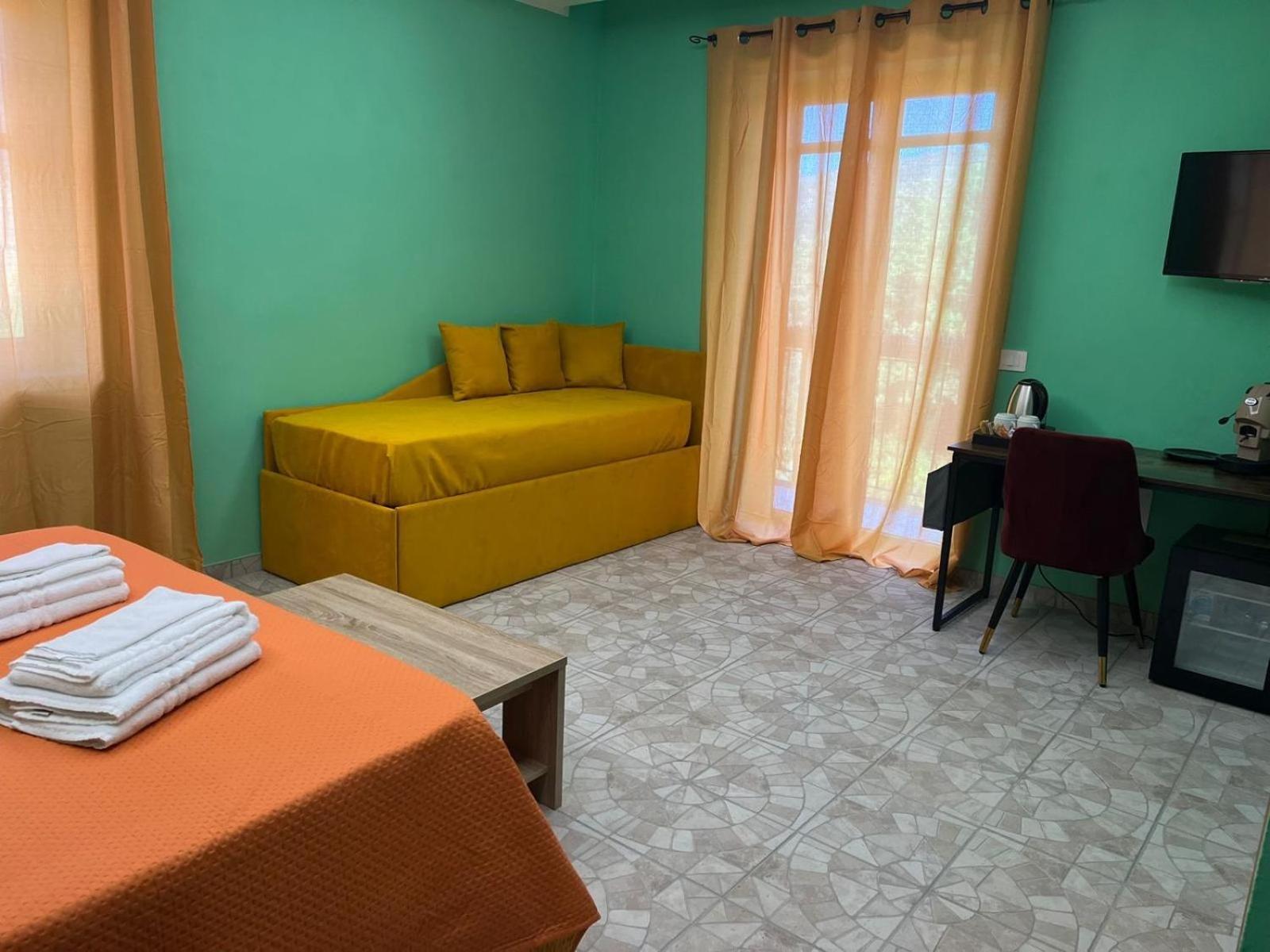 Domus Arco Romano Guest House Itri Zewnętrze zdjęcie